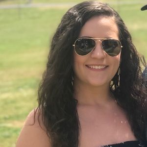 Meet your Posher, Amy